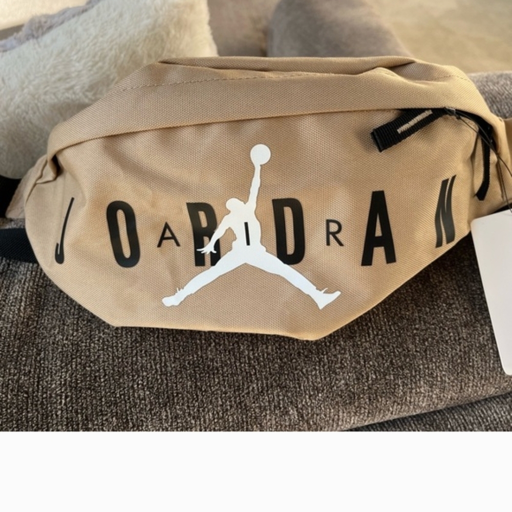 New Mens Jordan Tan Waist Bag Fanny Pack Size Large - Picture 2 of 11